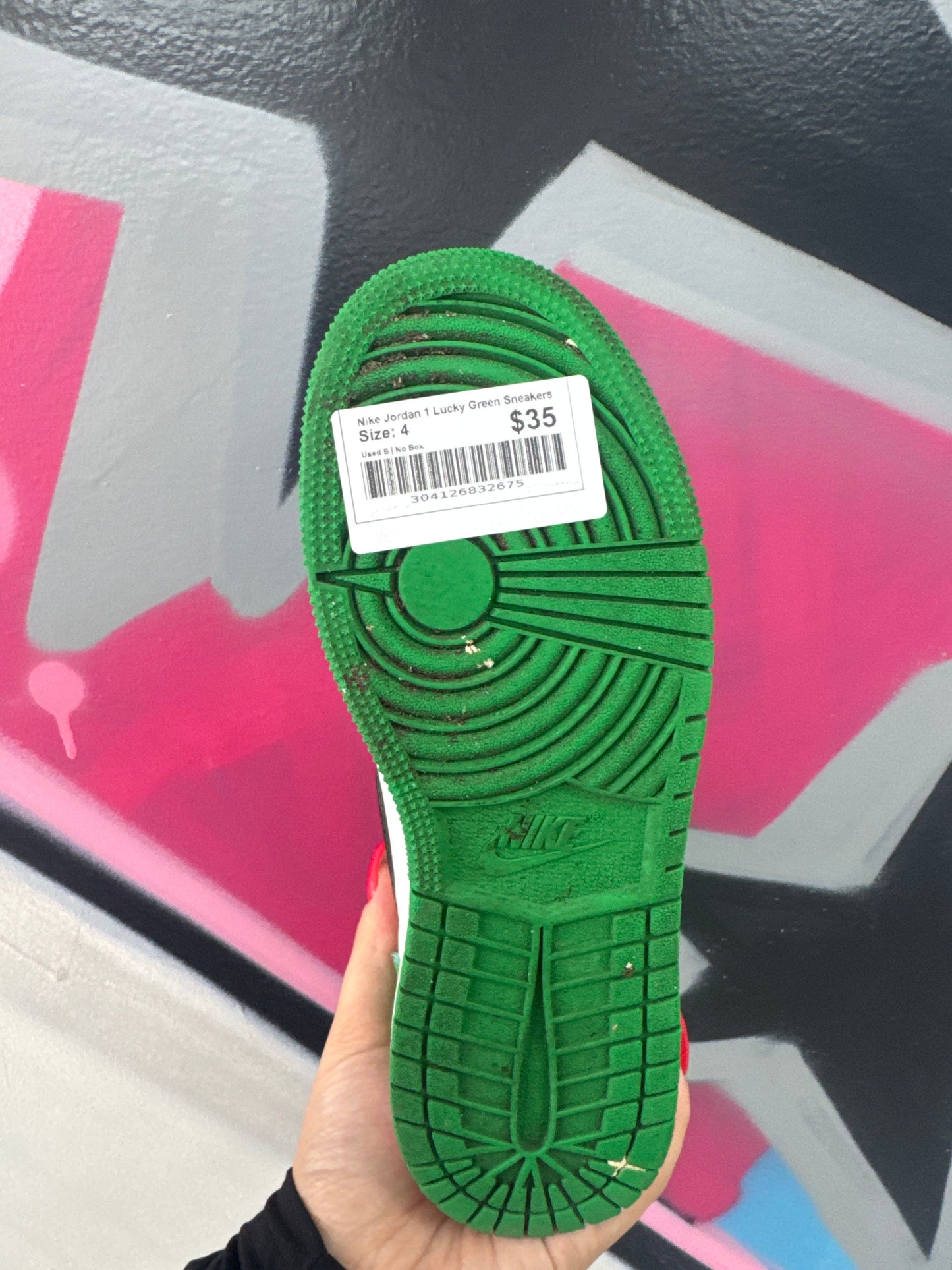 Nike Jordan 1 Lucky Green Sneakers