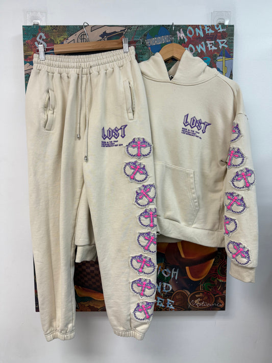 Lost Intricacy MITT Sweatsuit Cream Purple Used