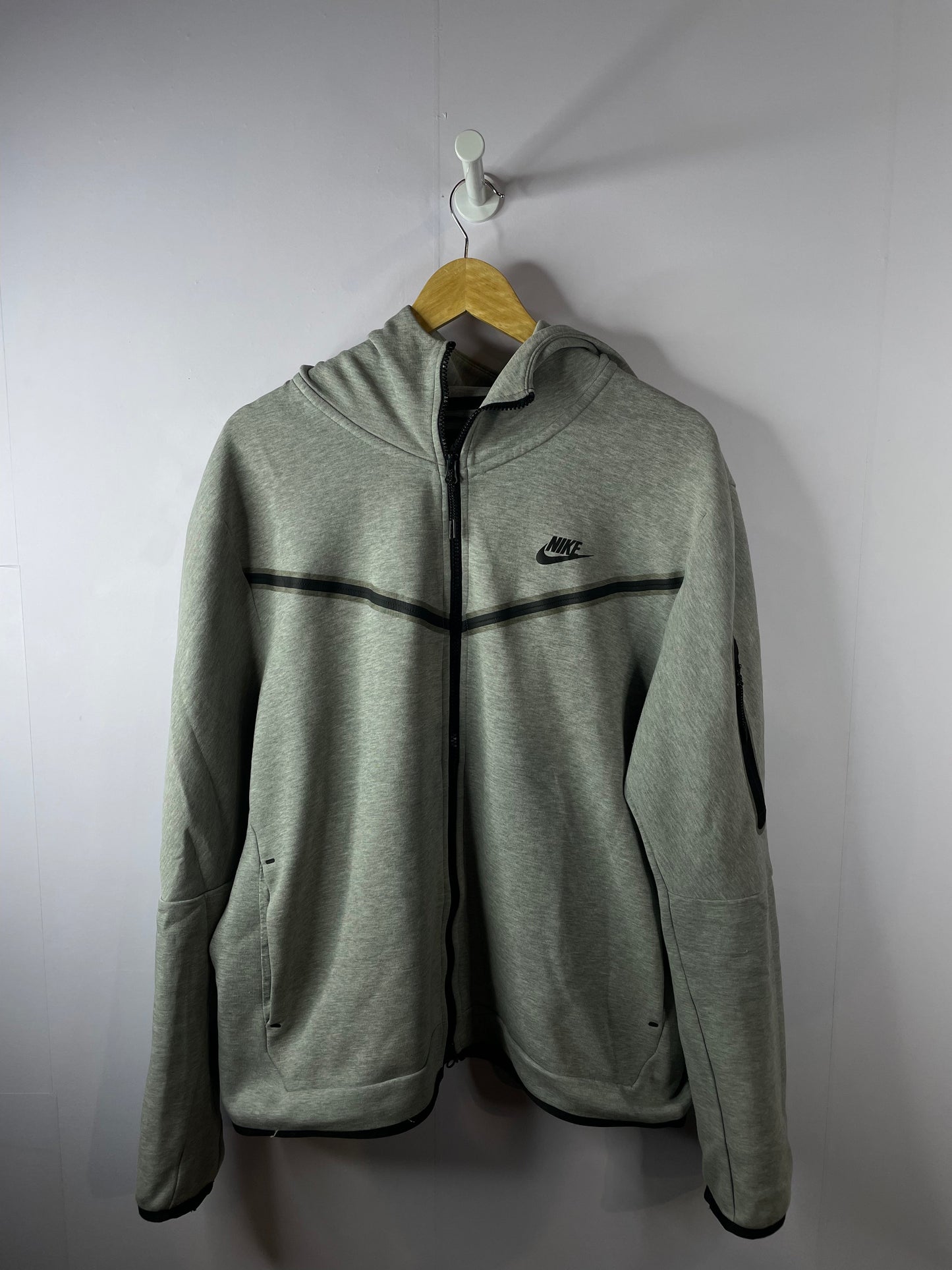 Nike Tech Sweatsuit Grey Used XL